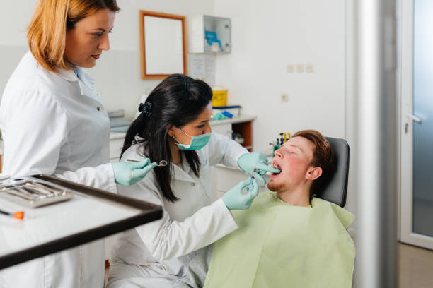 Best Weekend Emergency Dentist in Greenville, RI